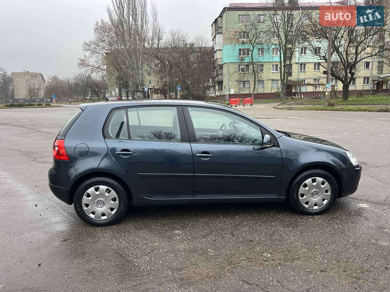 Хетчбек Volkswagen Golf 2007 в Запоріжжі