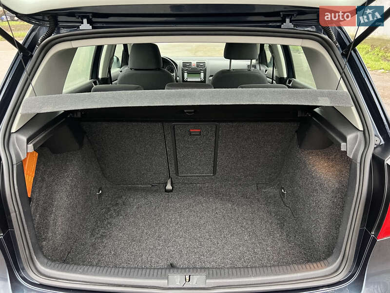 Хетчбек Volkswagen Golf 2007 в Запоріжжі