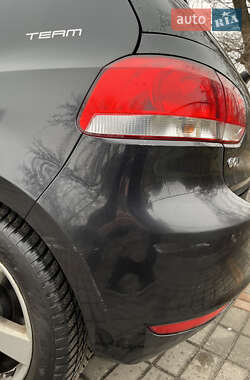 Хэтчбек Volkswagen Golf 2011 в Броварах