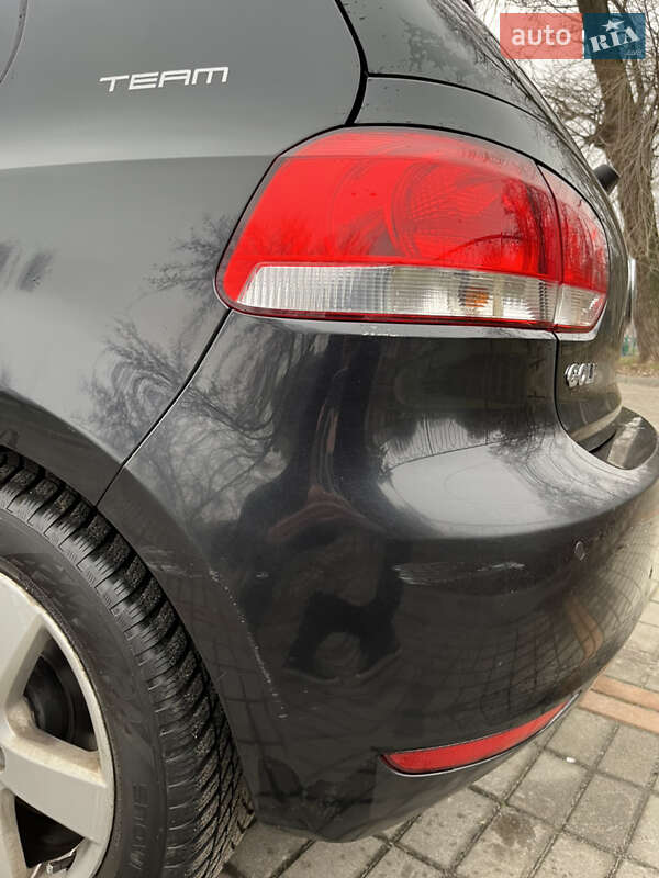 Хэтчбек Volkswagen Golf 2011 в Броварах