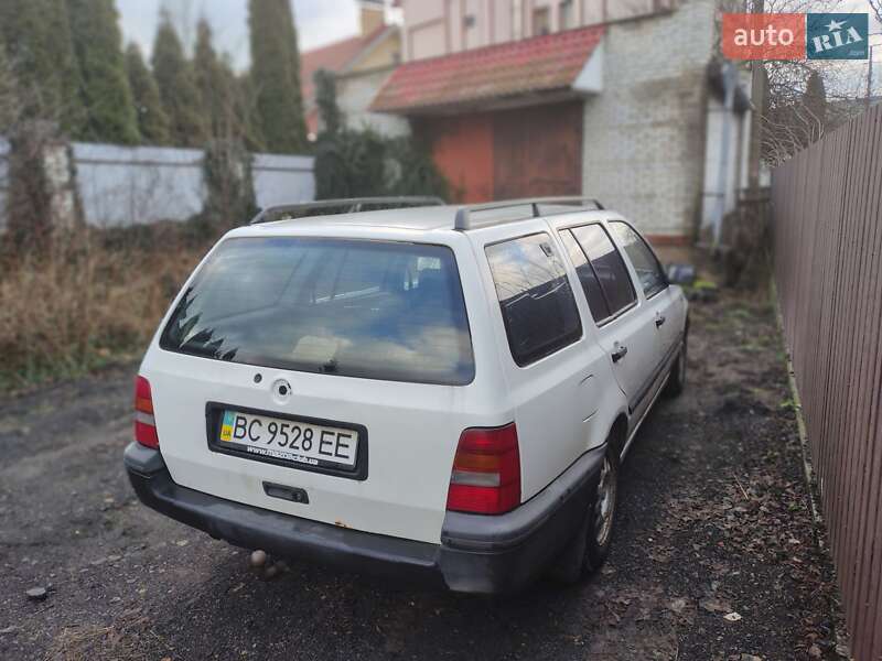 Универсал Volkswagen Golf 1994 в Шептицькому