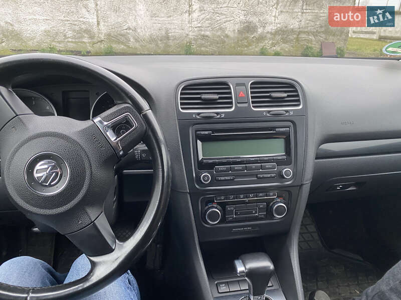 Универсал Volkswagen Golf 2010 в Владимире