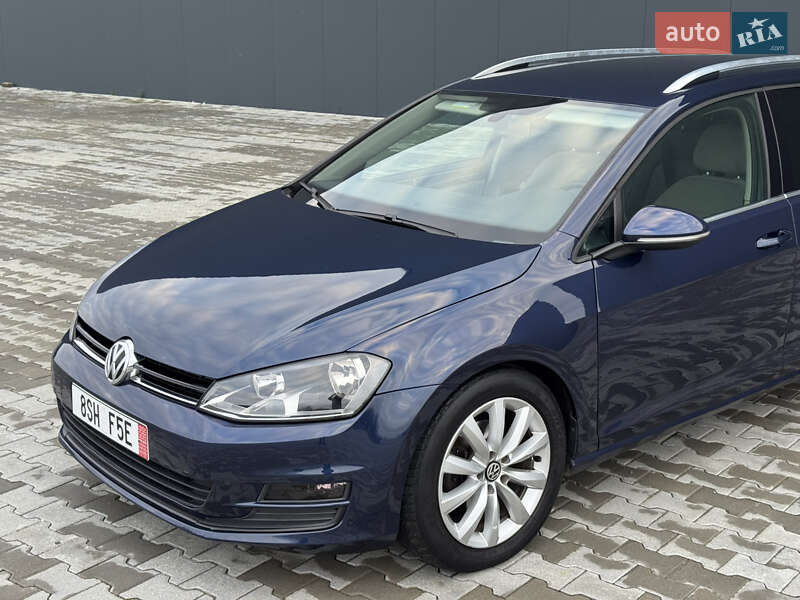 Універсал Volkswagen Golf 2013 в Мукачевому