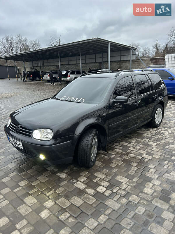 Універсал Volkswagen Golf 2002 в Гадячі