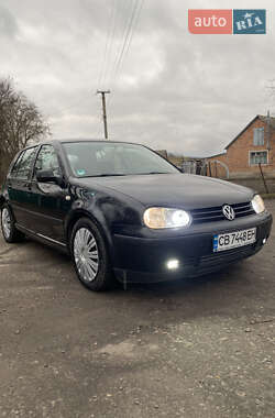 Хэтчбек Volkswagen Golf 2000 в Лубнах