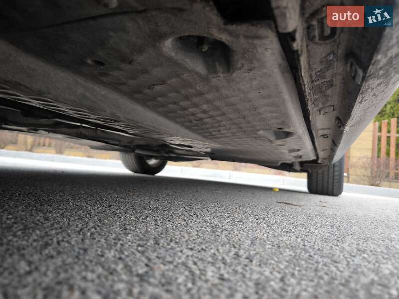 Универсал Volkswagen Golf 2009 в Днепре