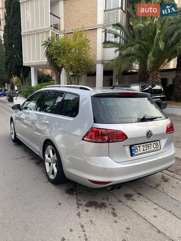 Універсал Volkswagen Golf 2014 в Львові