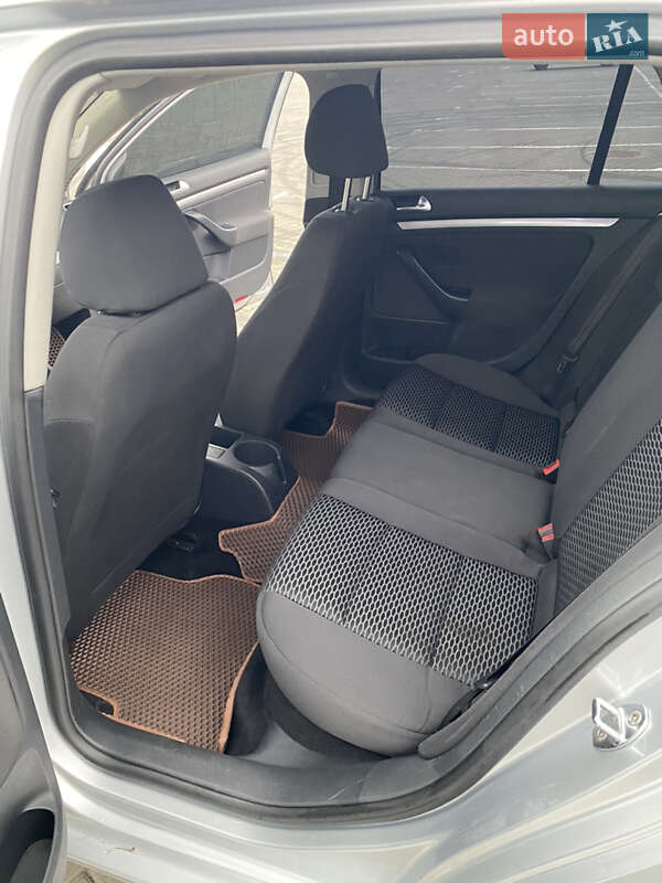 Универсал Volkswagen Golf 2010 в Киеве фото 9 Универсал Volkswagen Golf 2010 в Киеве