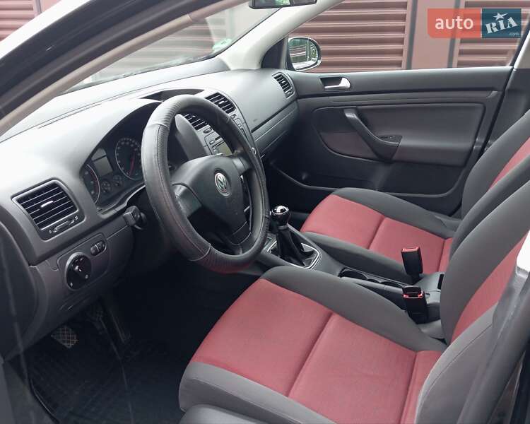 Хетчбек Volkswagen Golf 2006 в Бучачі