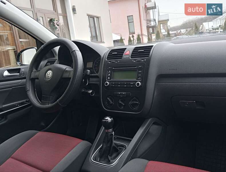 Хетчбек Volkswagen Golf 2006 в Бучачі