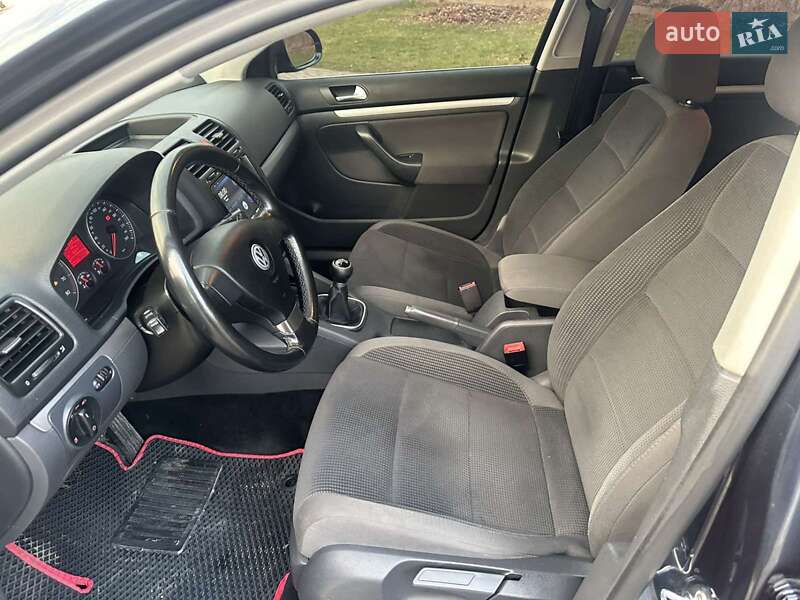 Універсал Volkswagen Golf 2008 в Нововолинську