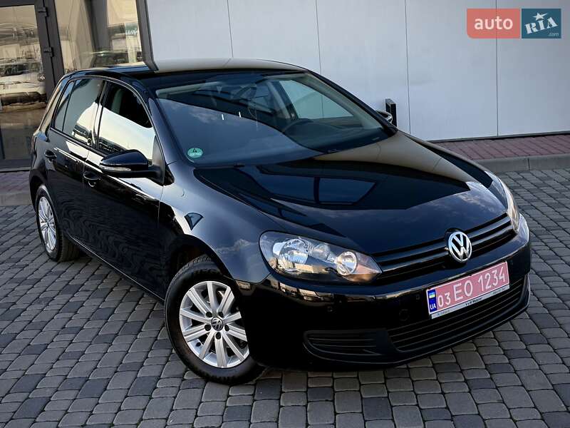 Хетчбек Volkswagen Golf 2011 в Мукачевому