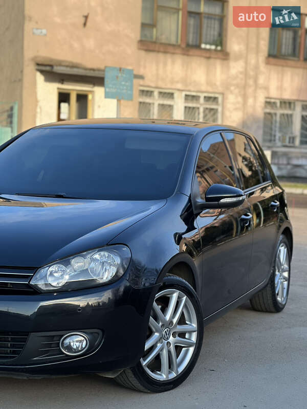 Хетчбек Volkswagen Golf 2009 в Мукачевому