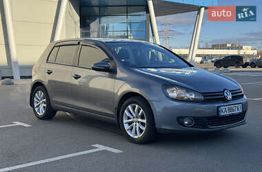 Хэтчбек Volkswagen Golf 2012 в Киеве