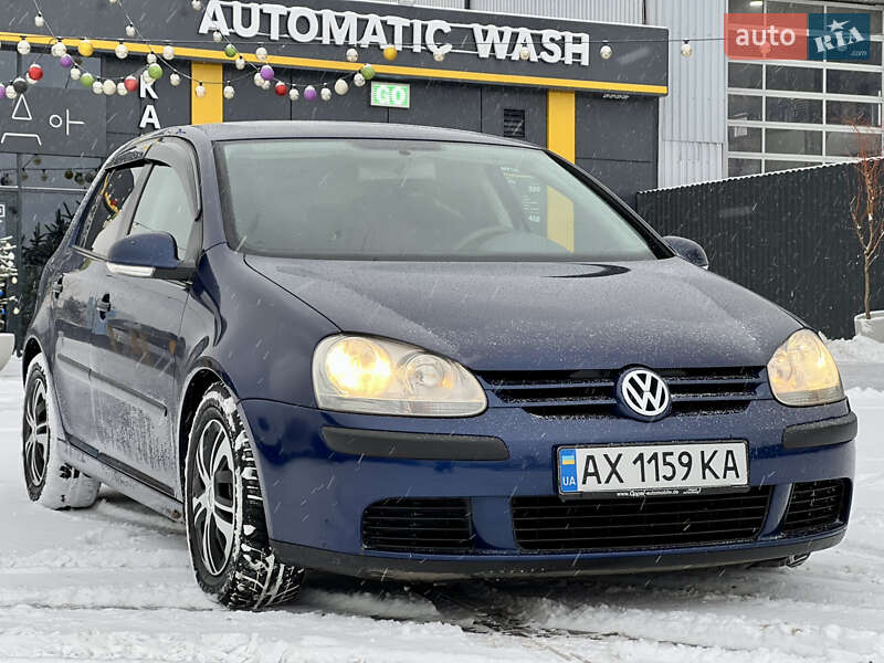 Хетчбек Volkswagen Golf 2005 в Харкові