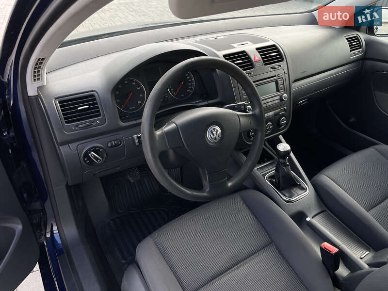 Хэтчбек Volkswagen Golf 2005 в Калуше фото 18 Хэтчбек Volkswagen Golf 2005 в Калуше