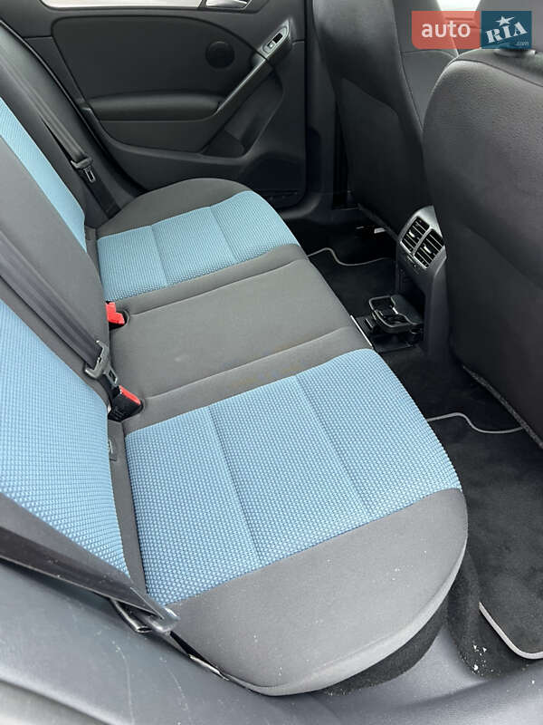 Хетчбек Volkswagen Golf 2012 в Білій Церкві