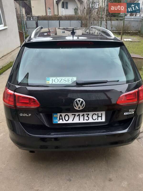 Універсал Volkswagen Golf 2015 в Ужгороді