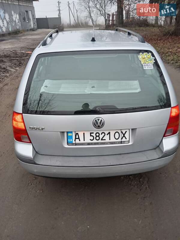Універсал Volkswagen Golf 2003 в Києві