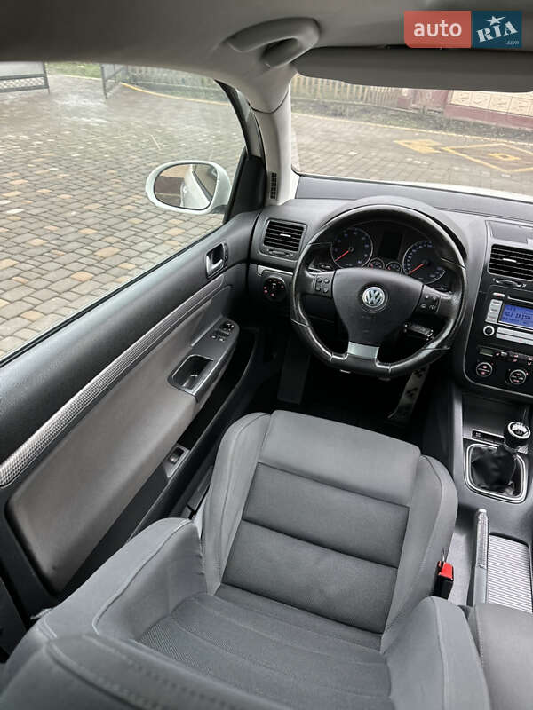 Хетчбек Volkswagen Golf 2007 в Мельниці-Подільській