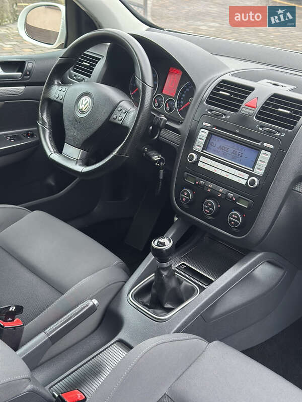 Хетчбек Volkswagen Golf 2007 в Мельниці-Подільській