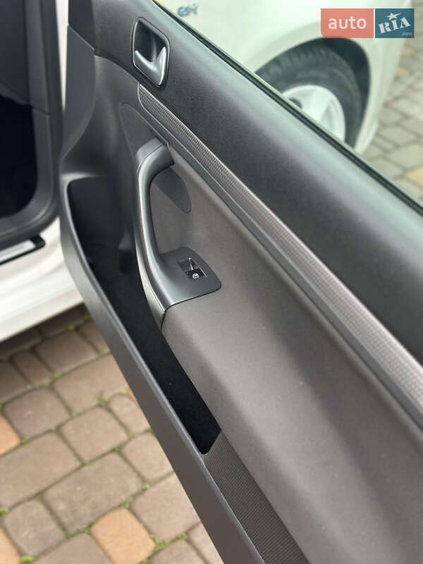 Хетчбек Volkswagen Golf 2007 в Мельниці-Подільській