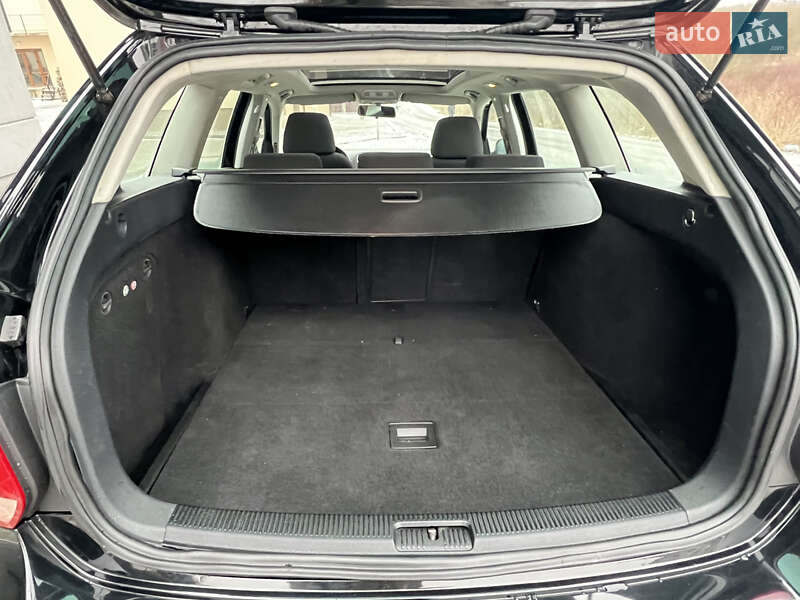 Універсал Volkswagen Golf 2010 в Тернополі