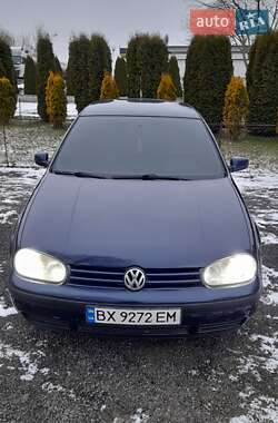 Хэтчбек Volkswagen Golf 2001 в Хмельницком