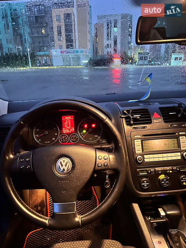 Универсал Volkswagen Golf 2007 в Киеве