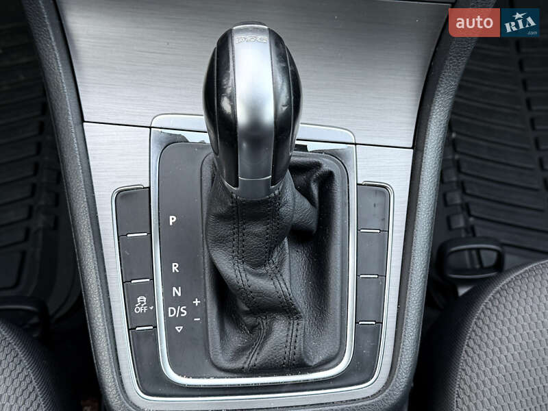 Універсал Volkswagen Golf 2017 в Києві