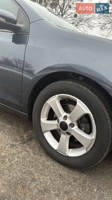 Хетчбек Volkswagen Golf 2010 в Володимирі