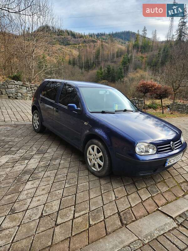 Volkswagen Golf 2000