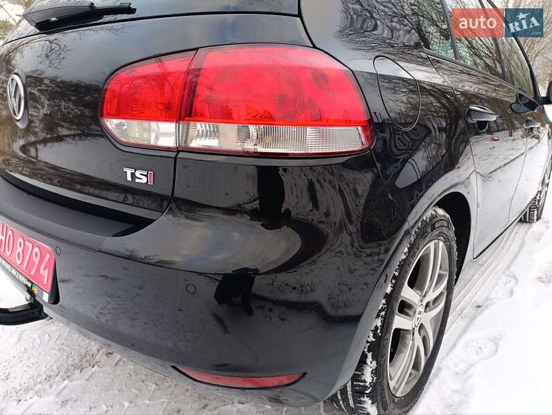 Хетчбек Volkswagen Golf 2011 в Києві