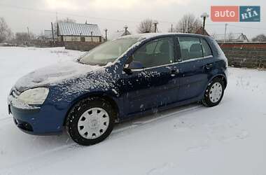 Хетчбек Volkswagen Golf 2006 в Житомирі