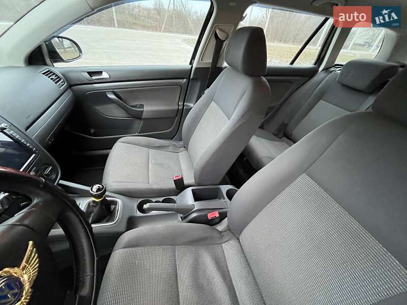 Універсал Volkswagen Golf 2008 в Синельниковому