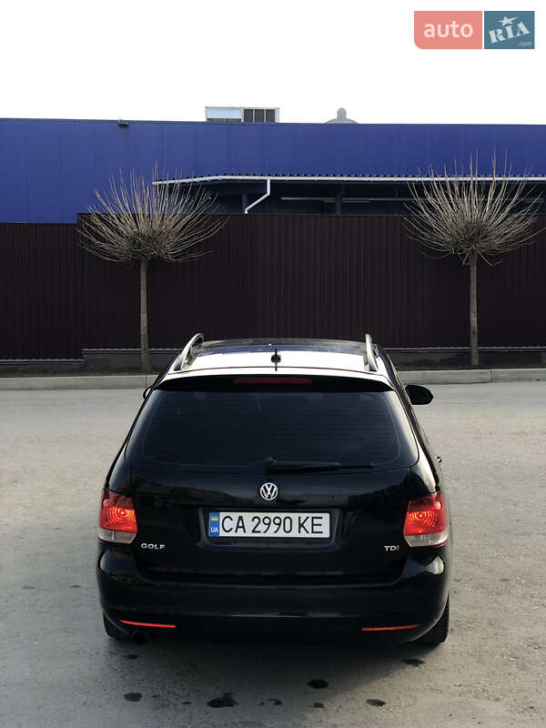 Универсал Volkswagen Golf 2010 в Умани