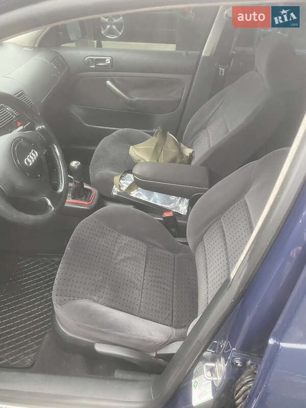 Універсал Volkswagen Golf 2000 в Києві