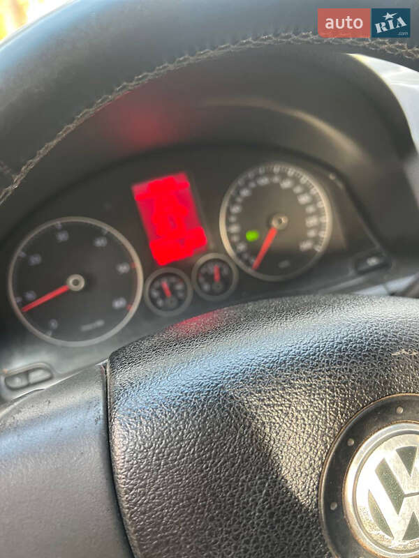 Універсал Volkswagen Golf 2008 в Новояворівську