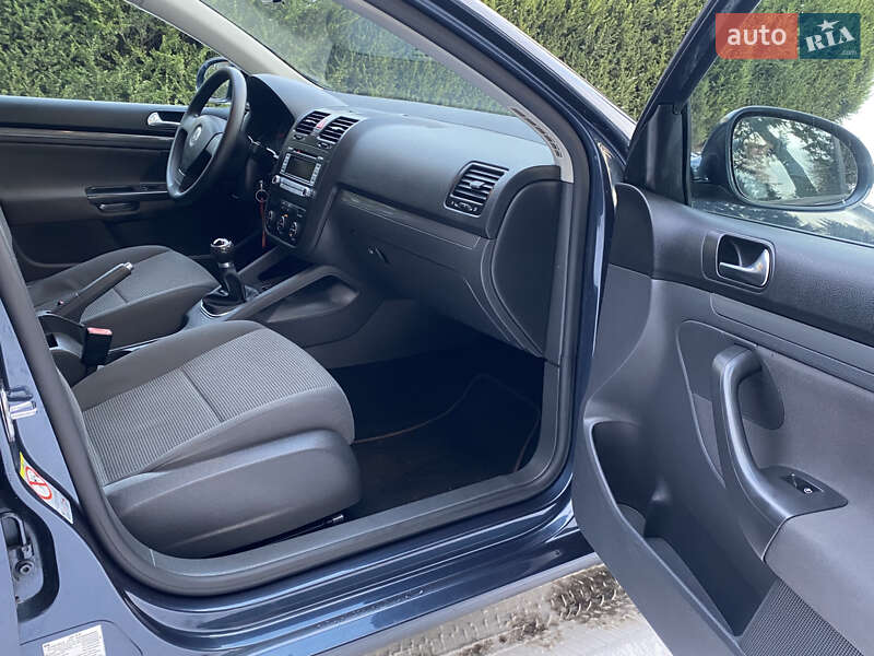 Універсал Volkswagen Golf 2007 в Умані