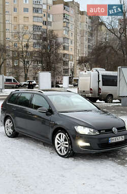 Универсал Volkswagen Golf 2015 в Киеве