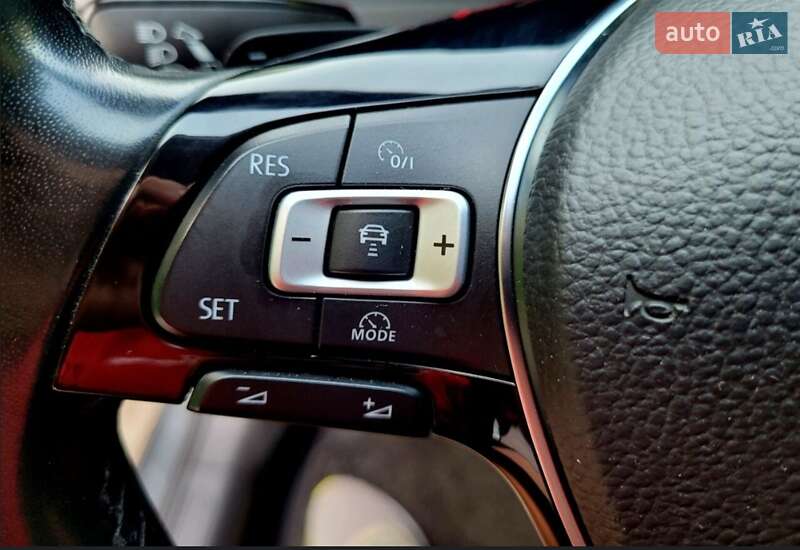 Универсал Volkswagen Golf 2017 в Мурованых Куриловцах