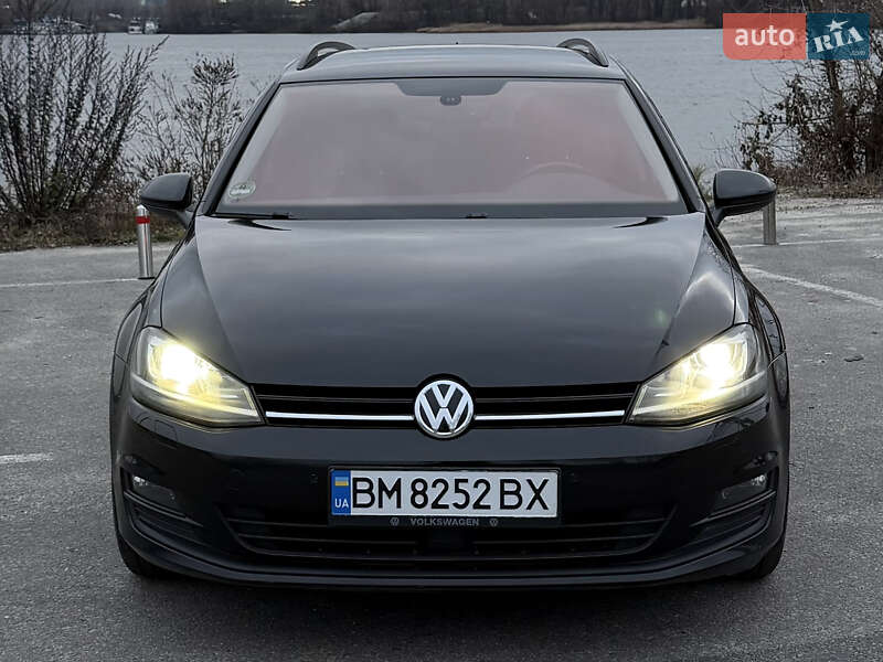 Универсал Volkswagen Golf 2014 в Киеве