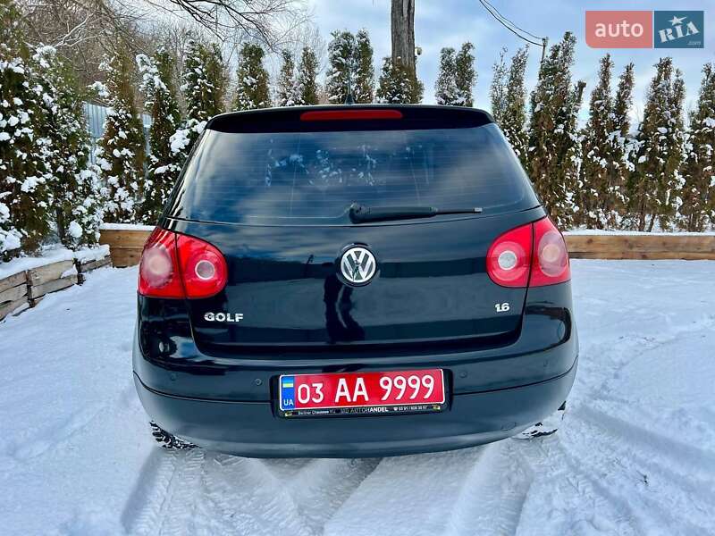 Хетчбек Volkswagen Golf 2008 в Полтаві