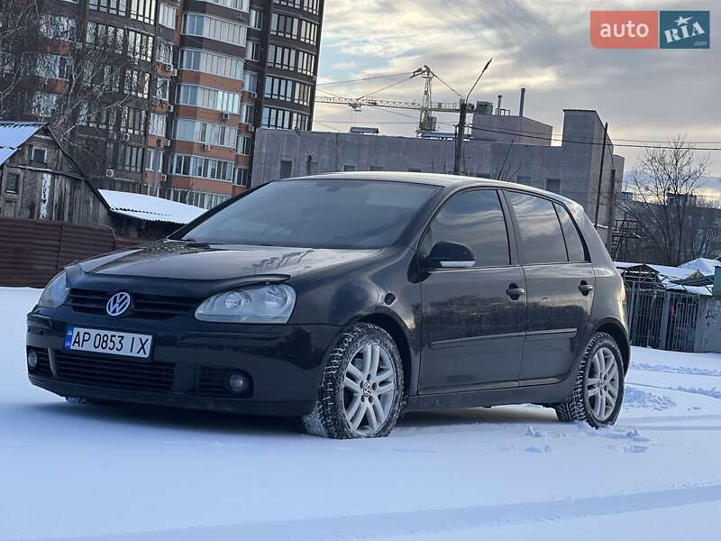 Хэтчбек Volkswagen Golf 2007 в Днепре