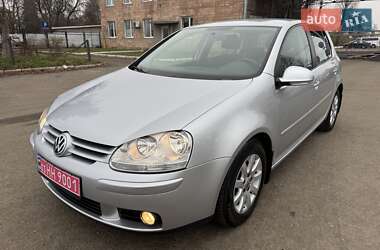 Хетчбек Volkswagen Golf 2008 в Луцьку