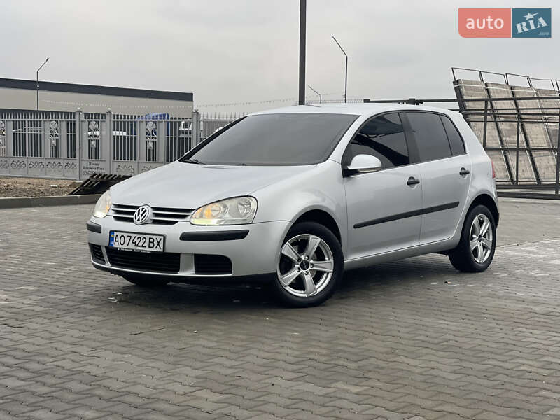 Volkswagen Golf 2004