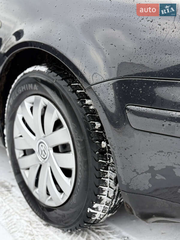 Хэтчбек Volkswagen Golf 2000 в Виннице