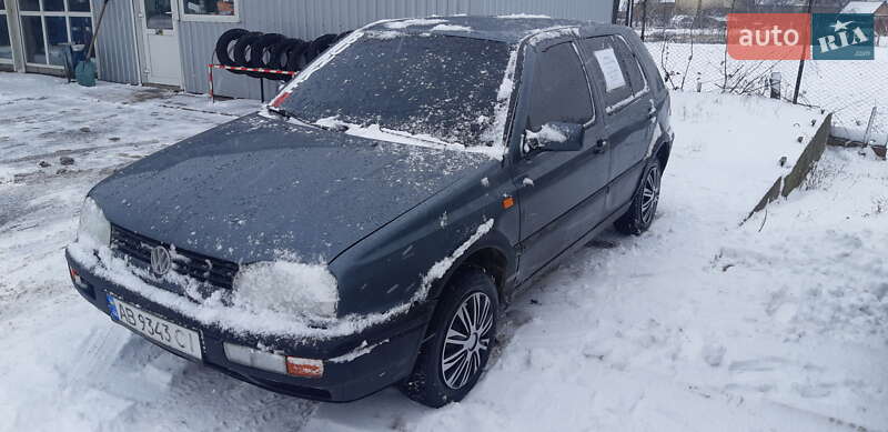 Хэтчбек Volkswagen Golf 1995 в Калиновке