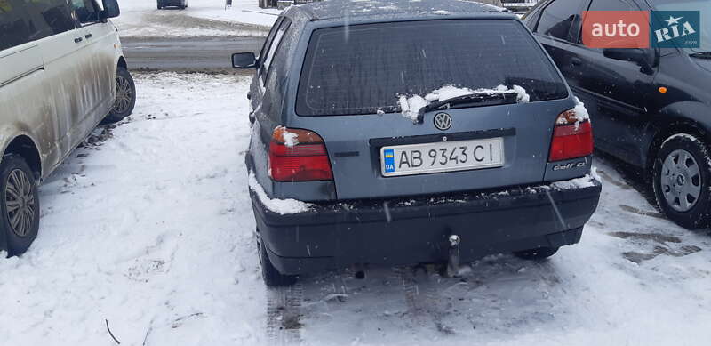 Хэтчбек Volkswagen Golf 1995 в Калиновке