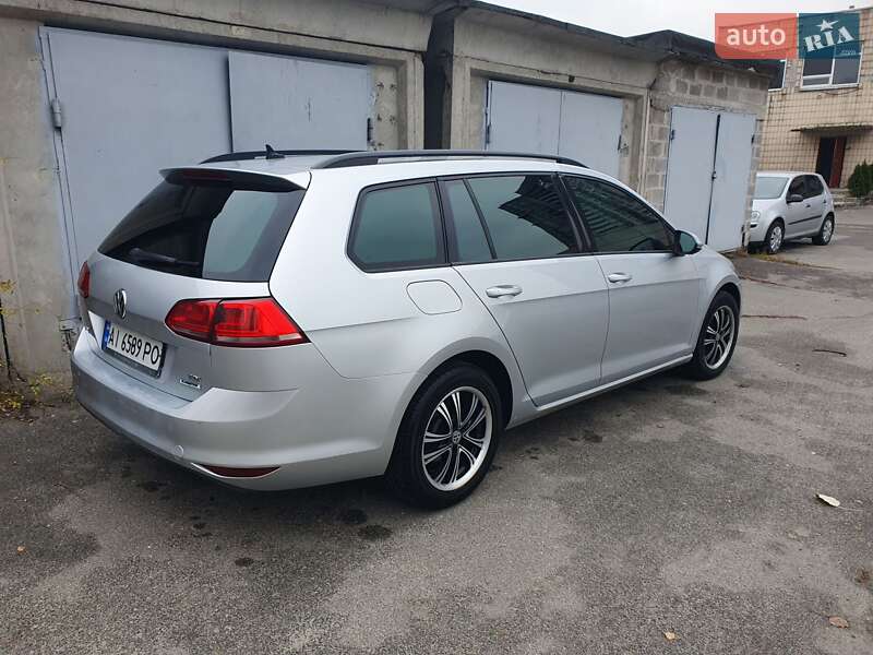 Универсал Volkswagen Golf 2015 в Киеве